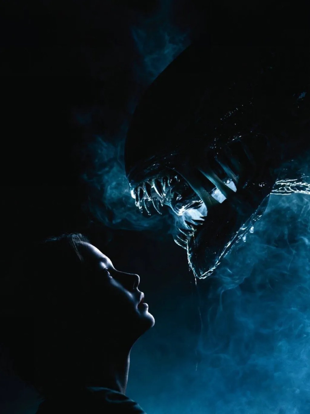 ‘Alien: Romulus’ New Image Shows Cailee Spaeny and&nbsp;Xenomorph