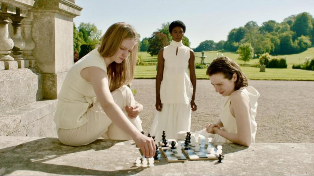 ‘Scene House’ – Award-Winner Brendan Quinn, Nell Williams, and Selina Jones board Dark&nbsp;Comedy