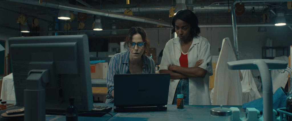 ‘Omni Loop’ – Mary-Louise Parker and Ayo Edebiri Star in New Sci-Fi&nbsp;Film