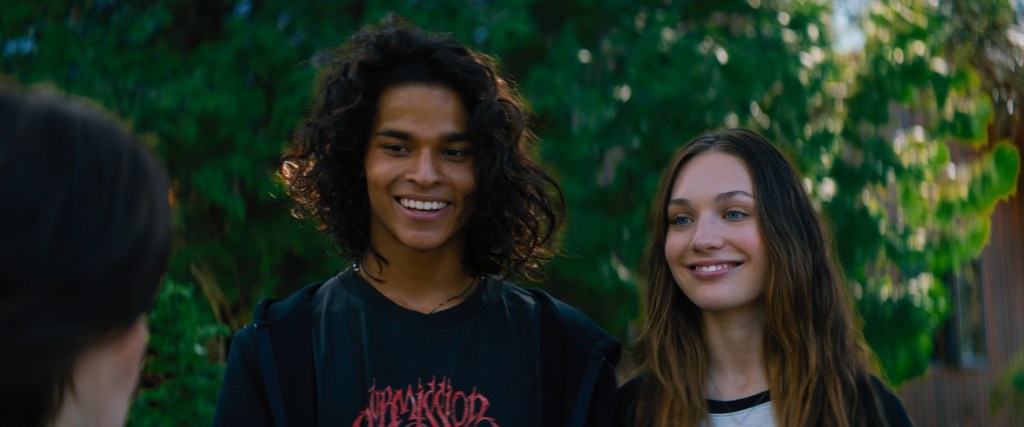 ‘Fitting In’ – Trailer & Poster Released for Maddie Ziegler & Emily Hampshire’s Coming of Age&nbsp;Comedy