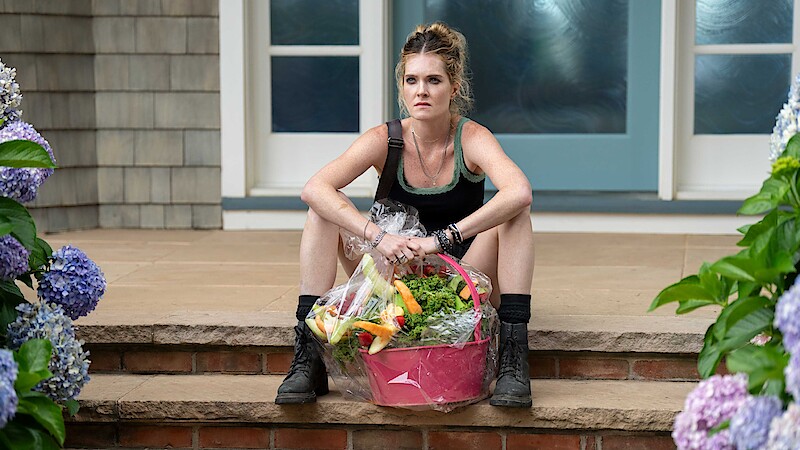 Netflix Releases Trailer for Limited Series Dark Comedy ‘Sirens’ Starring Meghann Fahy, Julianna Moore and Milly&nbsp;Alcock