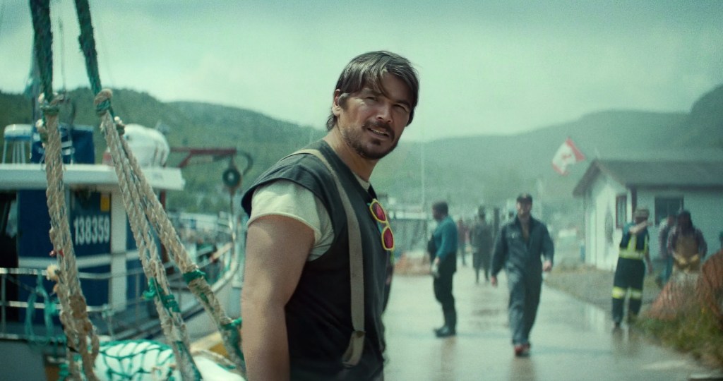 A Sea Creature Stalks Josh Hartnett in ‘Below’